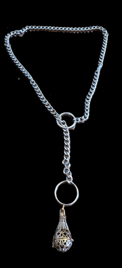 Pendant collar choker